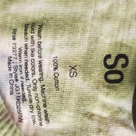 SO Junior's Cropped Boxy Tie Dye Tee - Picture 4 of 5